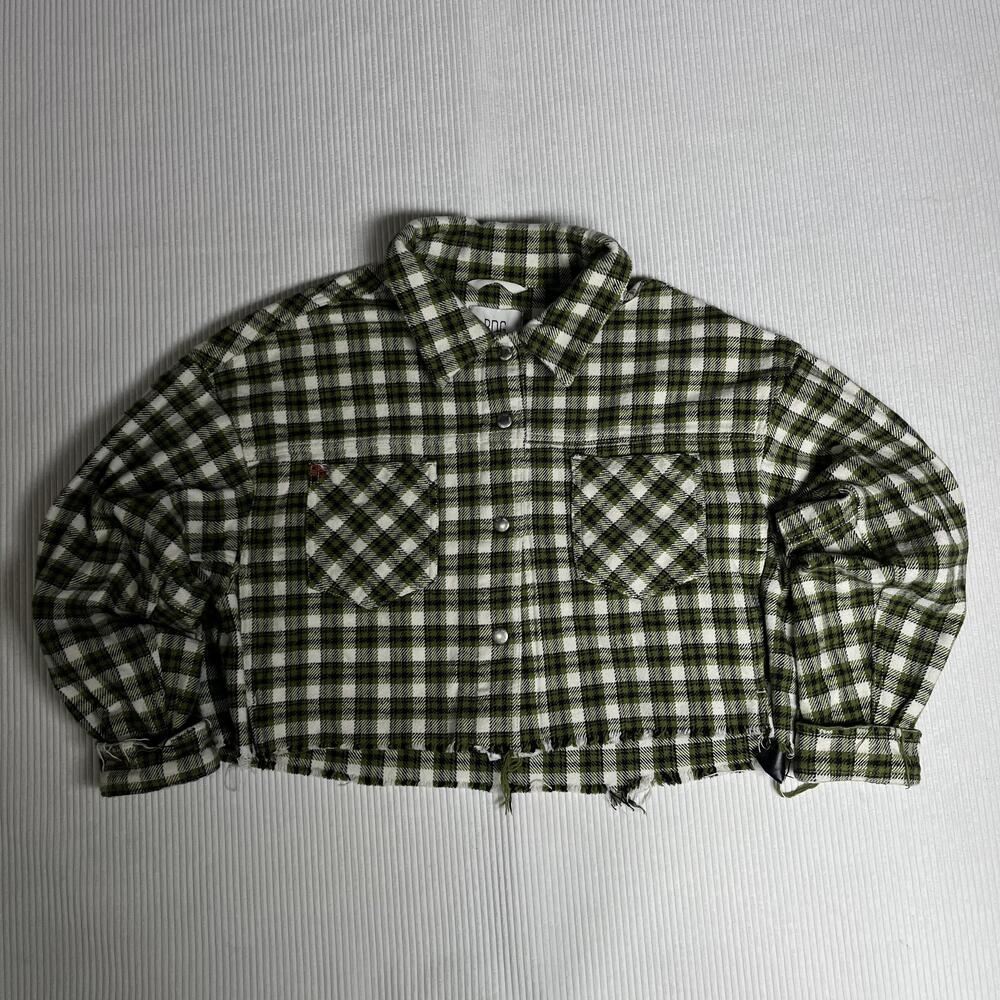 BDG Shirt Womens L Green Plaid Cropped Flannel Snap Button Up Pocket Top